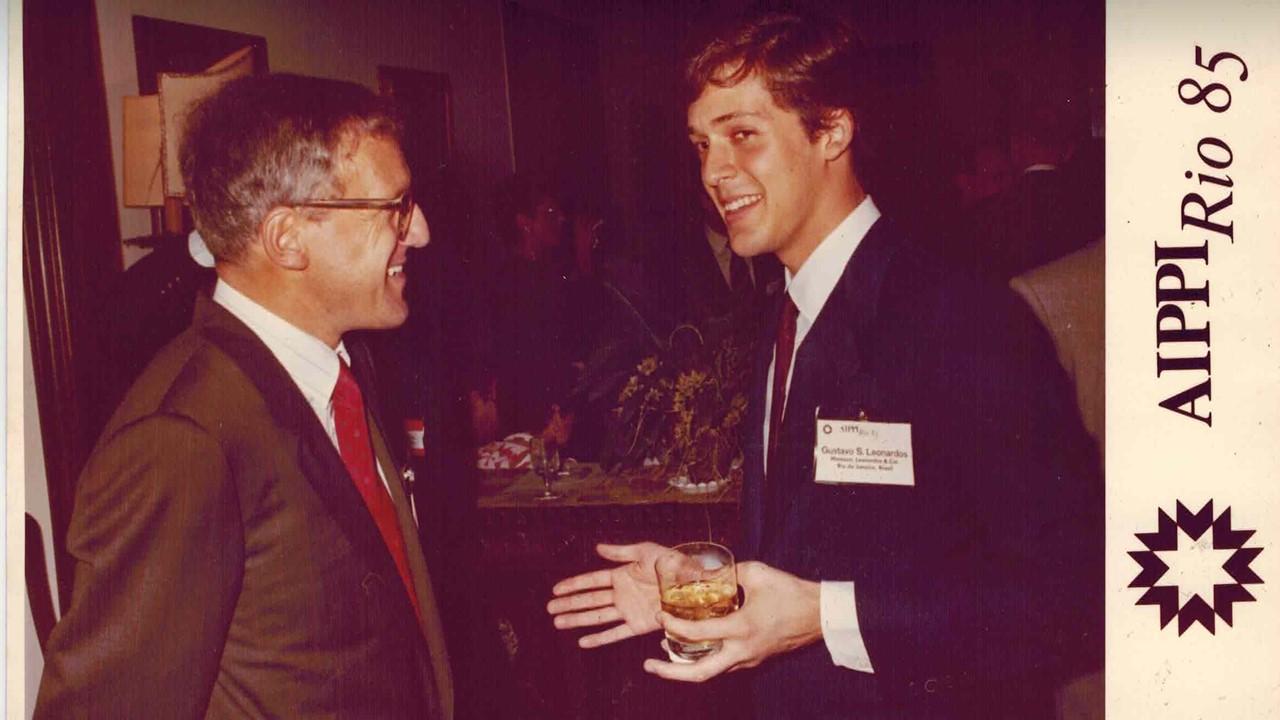 Gustavo Leonardos in his first international AIPPI Congress in 1985